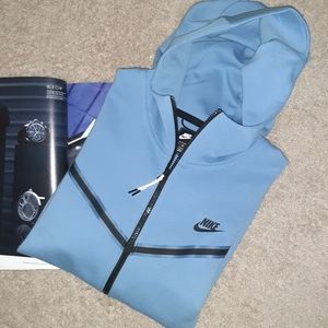 MEN'S NIKE SPORTSWEAR TECH FLEECE TAPED FULL ZIP HOODIE